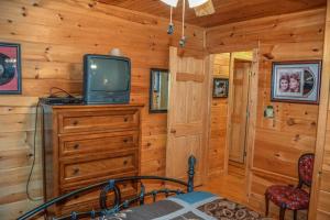 Sleepy Bear Hideaway