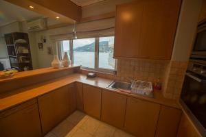 Amazing condo by the beach Korinthia Greece