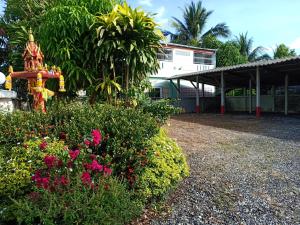 Happy House
