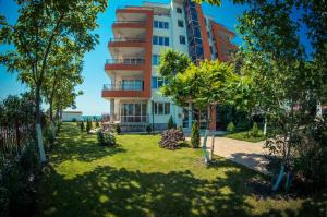 Riviera Fort Beach Apartments