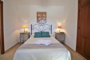 Villa el Crucero with pool and Jacuzzi SpainSunRentals 1035