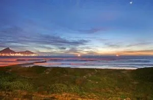 325 Leisure Bay Cape Town - Brooklyn