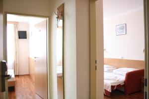 Triple Room room in Hotel Zuglo