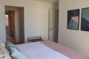 Central Lisbon Balcony Lux Apartment