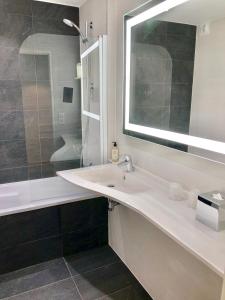 Hotel Inn Paris CDG Airport