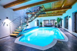 “Moment s“ pool house Trakoscan