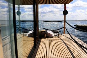 HT Houseboats - domki na wodzie - sauna, motorówka, rowerki wodne