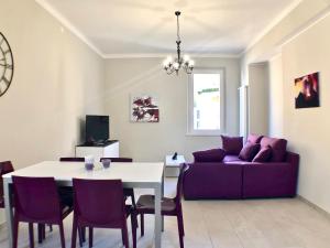 Three-Bedroom Apartment room in Maraini Apartments