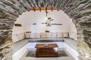 Triantaros Familly House Tinos Greece