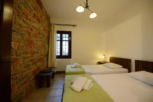 Esperos Suites & Villas