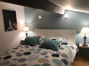 Maisons d'hotes Plan de Cuques T2 : photos des chambres