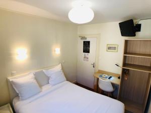 Hotels Cit'Hotel Le Volney : photos des chambres