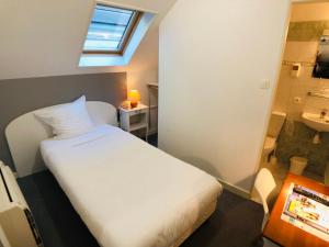 Hotels Cit'Hotel Le Volney : photos des chambres