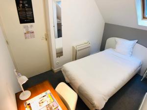 Hotels Cit'Hotel Le Volney : Chambre Simple