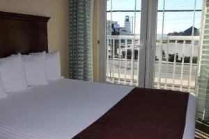 杜威金叶酒店 - 乔治城