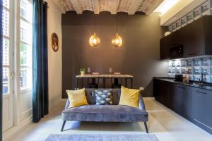 Mediterranean Flats Plaza Redonda