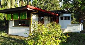 SomeWhere Else Boutique Resort