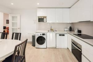 Modern With Ideal Location Next To Atocha Station