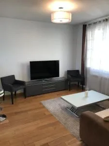 LE ROYAL (3 pièces au centre de DEAUVILLE) - Довіль