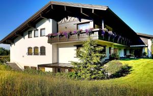 Appartement Ferienwohnungen Bachblick Übersee Deutschland