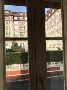 Appartements LE ROYAL (3 pieces au centre de DEAUVILLE) : photos des chambres