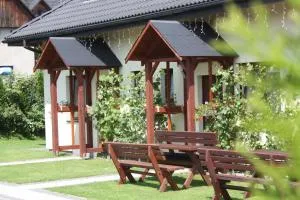 Apartamenty Przy Trakcie Cesarskim - Cisiec