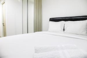 Nice View Studio at Azalea Suites Apartment By Travelio