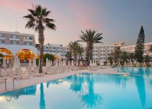 Louis Phaethon Beach hotel, 
Pafos, Cyprus.
The photo picture quality can be
variable. We apologize if the
quality is of an unacceptable
level.