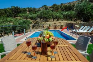 Chania Village - Charoupia & Daphne Villas with Private Pools - BBQ - Mountain View