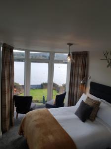 Airanloch, Loch Ness, Adult Only