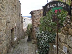 B&B / Chambres d'hotes Gites Le Roc sur l'Orbieu : photos des chambres