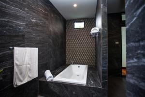 Spacious 4 Bedrooms Private Pool Villa in Phuket