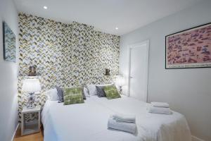 LEEWAYS APARTMENT III in ALCALÁ 99