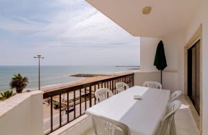 Atlântico View - Beach front - Quarteira