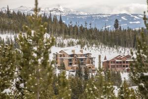 Mountain Lake Condo - Unit 401B