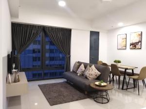Georgetown SeaView Condo Tropicana 218 Macalister