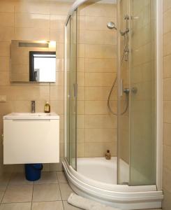 Kyiv apartment on Chornovola 27