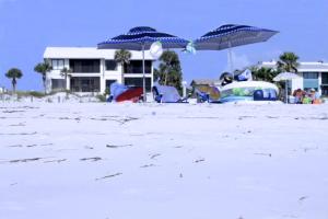 Anna Maria Island Beach View 208