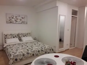 APARTMAN MMVG STUDIO Zagreb Airport - Велика-Горица
