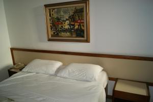 TIFFANYS IPANEMA FLATs