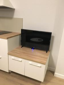 Center Apartment 10A