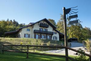 4 stern pension La Clemonie Arzier Schweiz