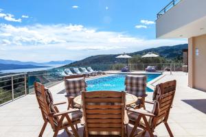 Alivia Lefkas Luxury Villas