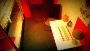 CRANE HOSTEL