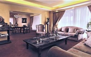 Classic Presidential Suite