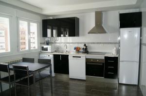 Cálfred Zona comercial - 3hvězdičkové hotely ve městě Logroño