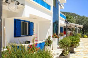 Economy Quadruple Room room in Sofo Hotel Dhermi