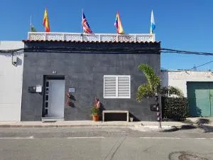 Rickaty Lodge Bed and Breakfast, Airport Hotel, Hotel de aeropuerto, Las Palmas Airport, Gran Canaria Airport, LPA, Spain - 因赫尼奥