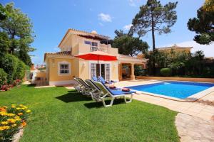 Almancil Villa Sleeps 6 Pool Air Con WiFi T607844