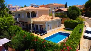 Almancil Villa Sleeps 8 Pool Air Con WiFi T480091